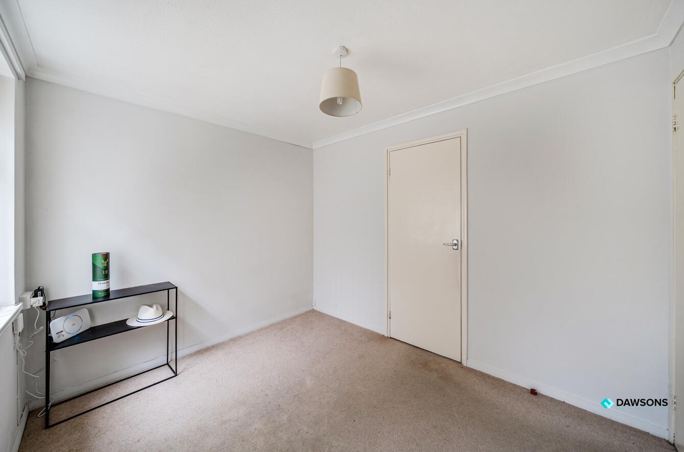 Broad Parks, West Cross, Swansea, SA3 5NZ